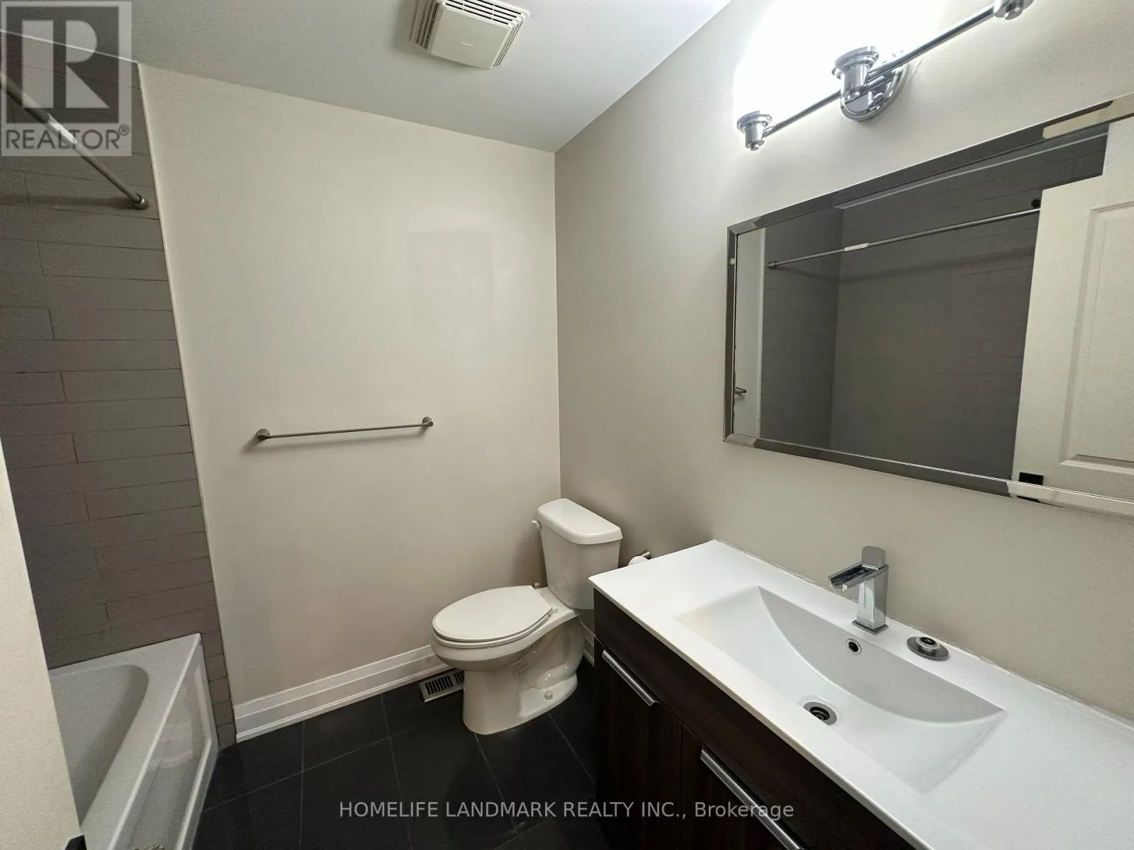 63 - 2398 BRITANNIA ROAD W
