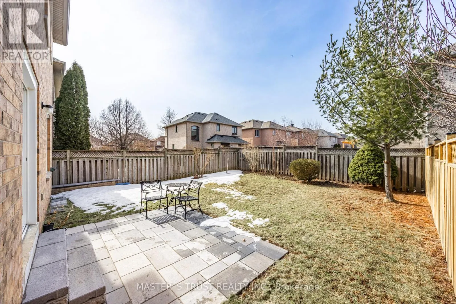 2035 SHADY GLEN ROAD