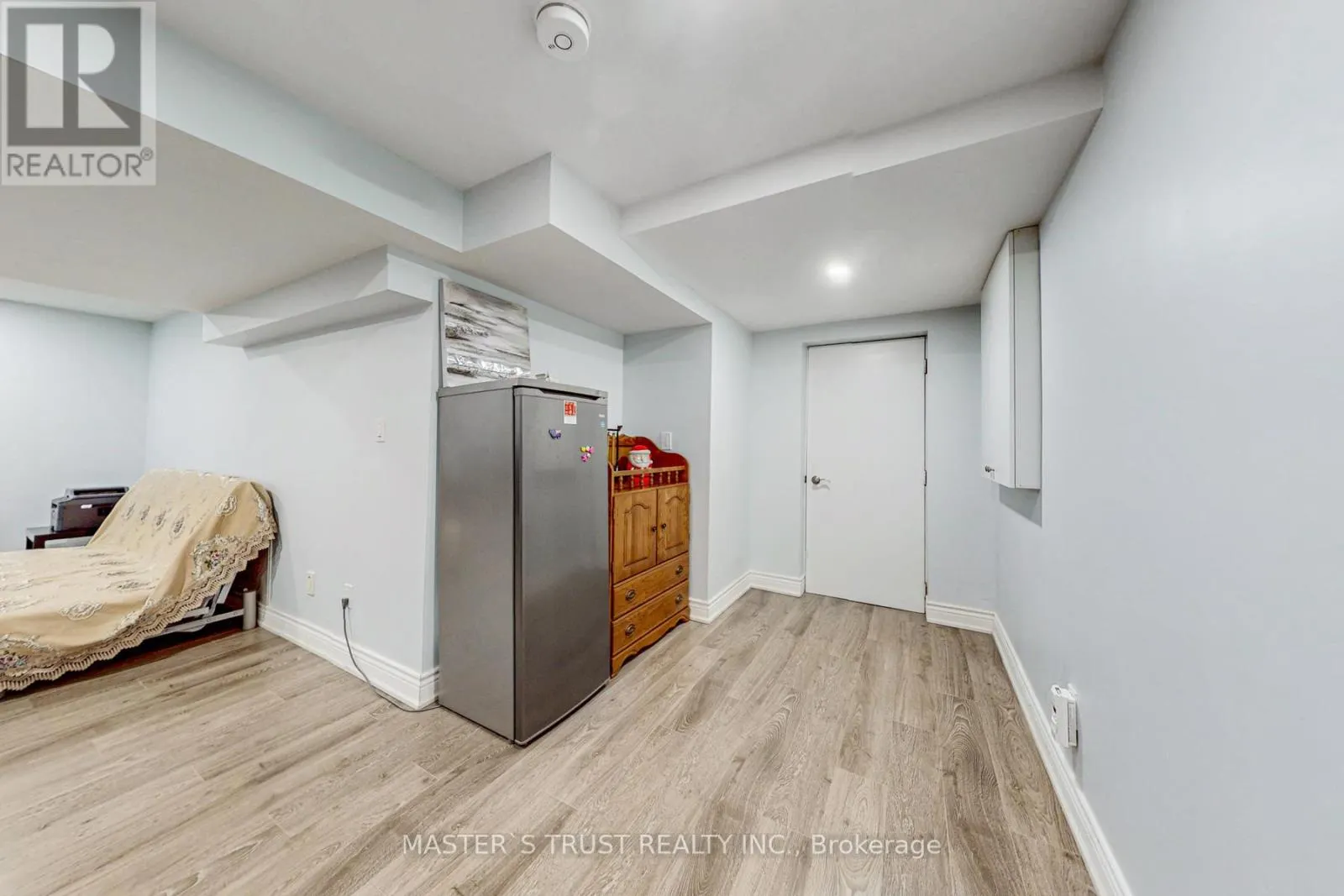 2035 SHADY GLEN ROAD