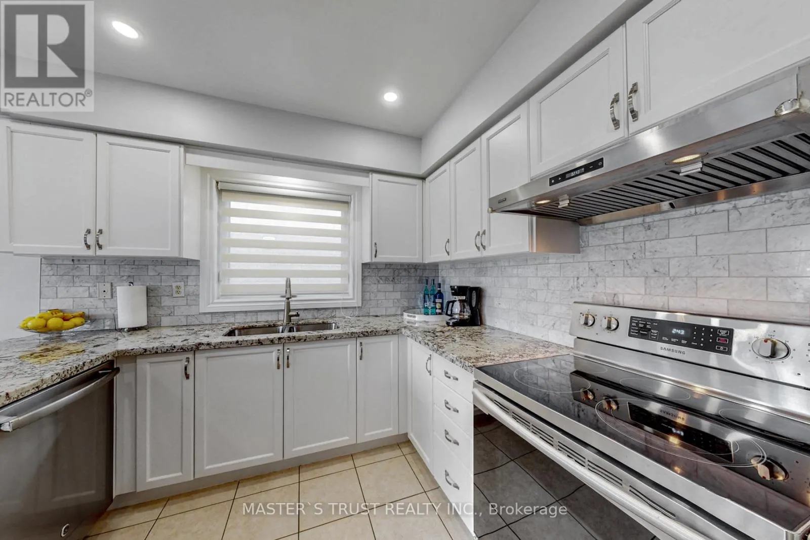 2035 SHADY GLEN ROAD