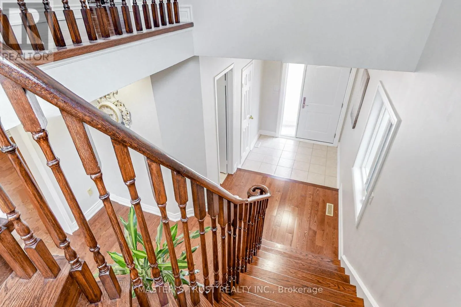 2035 SHADY GLEN ROAD