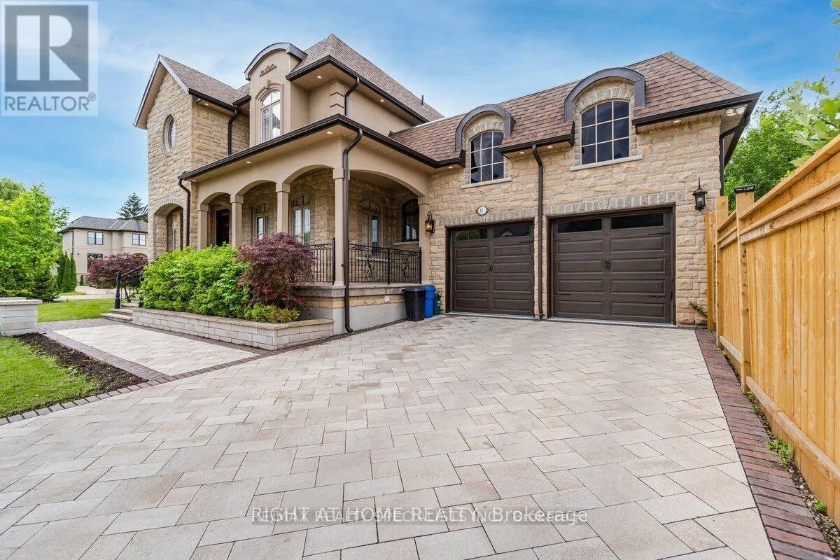523 BROOKSIDE DRIVE