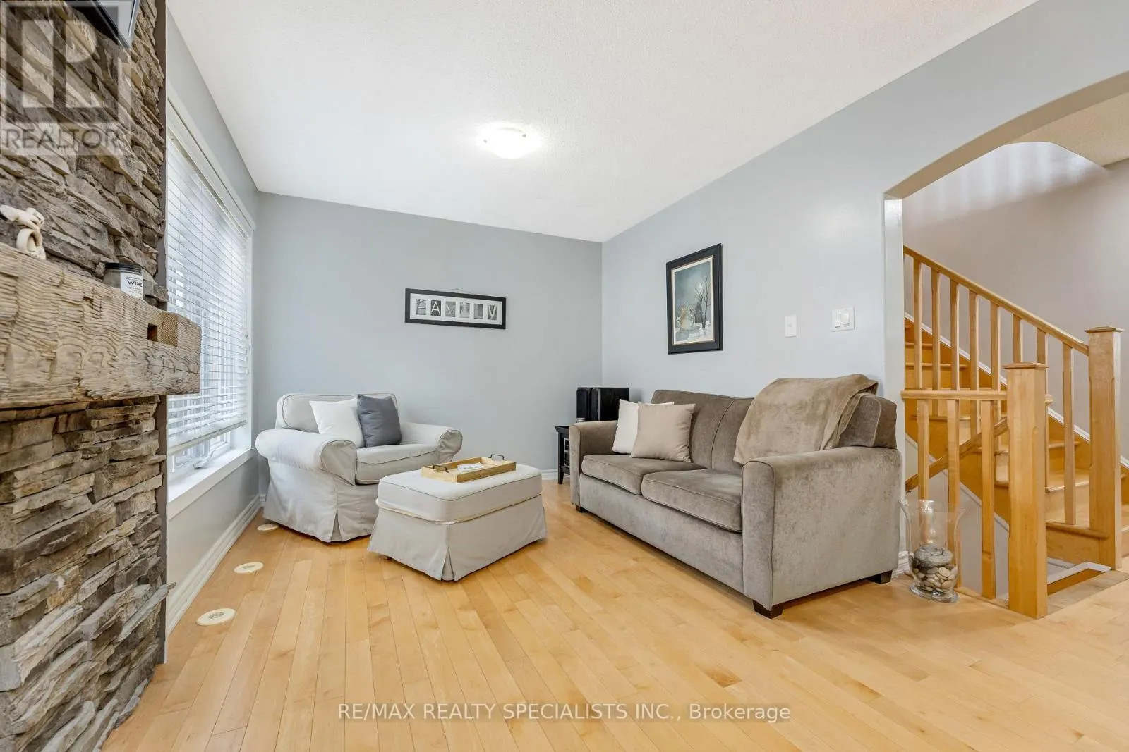 829 SCOTT BOULEVARD