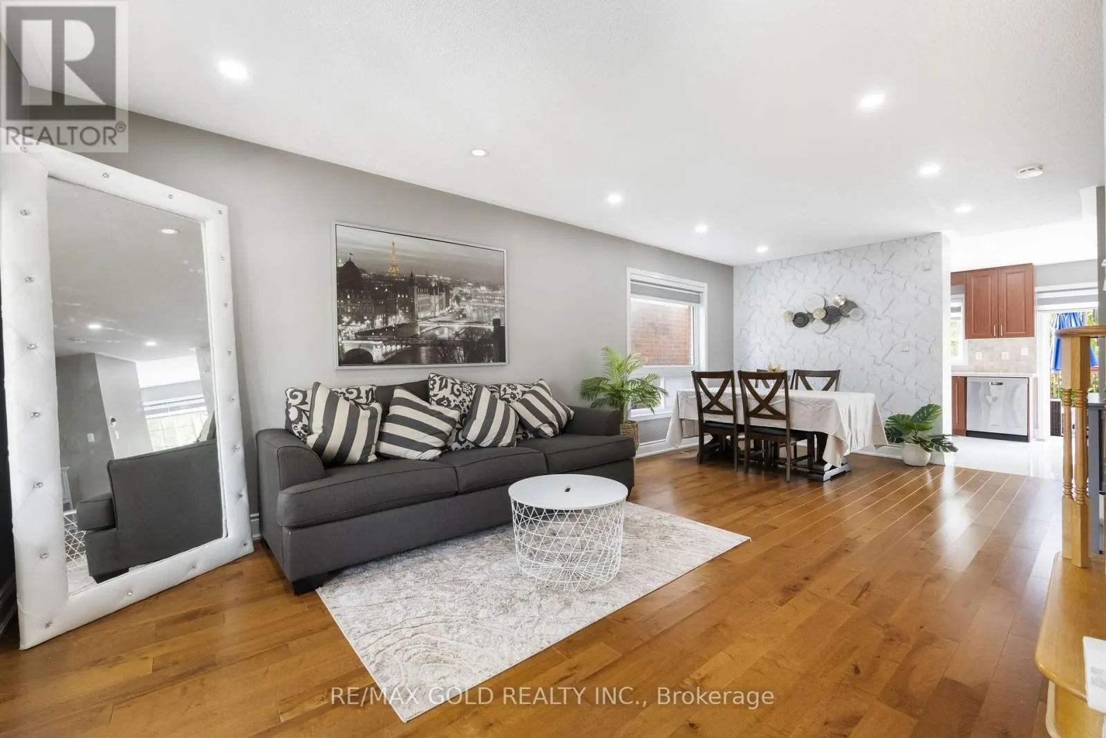 36 FIDELITY AVENUE