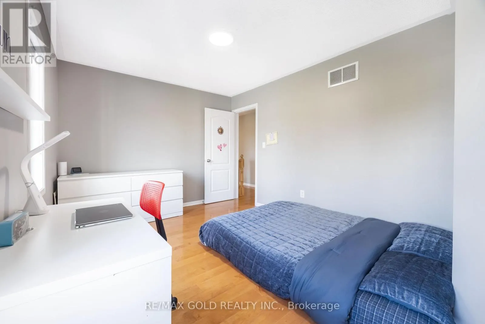 36 FIDELITY AVENUE