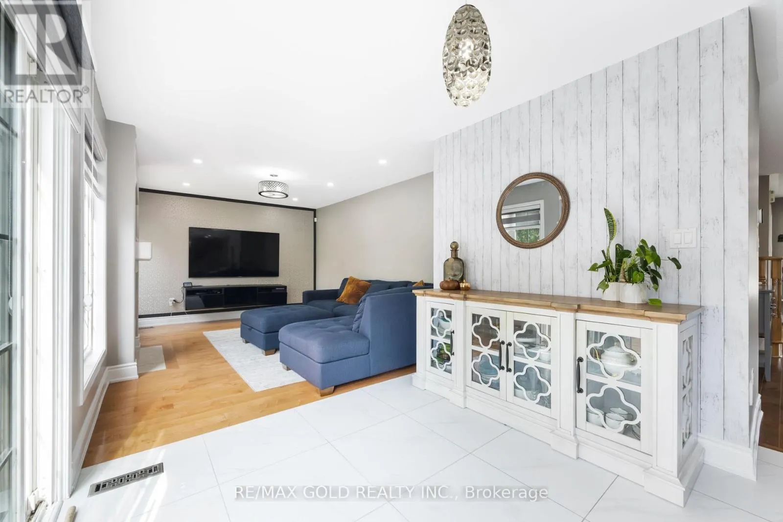 36 FIDELITY AVENUE