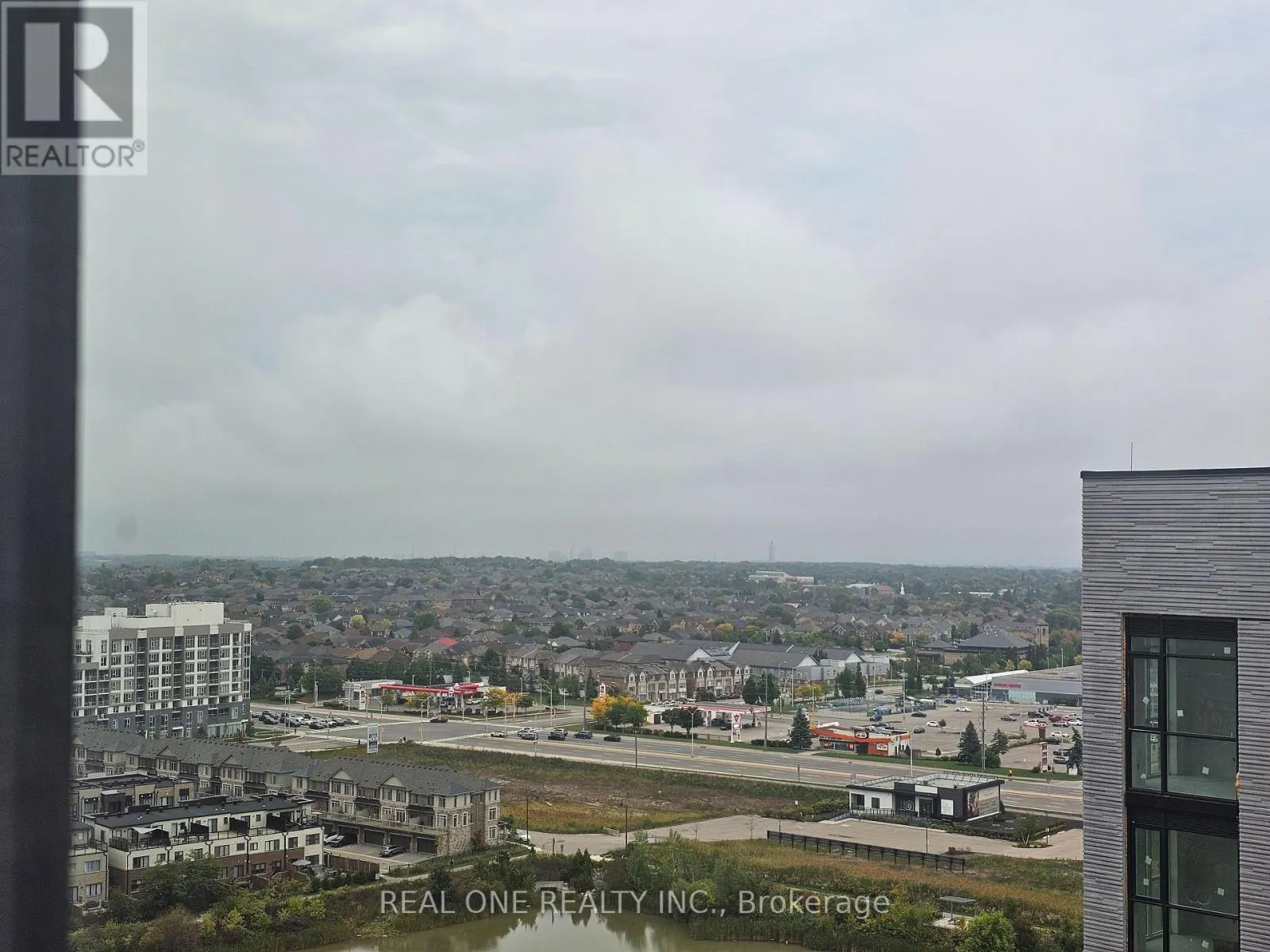 1711 - 3079 TRAFALGAR ROAD