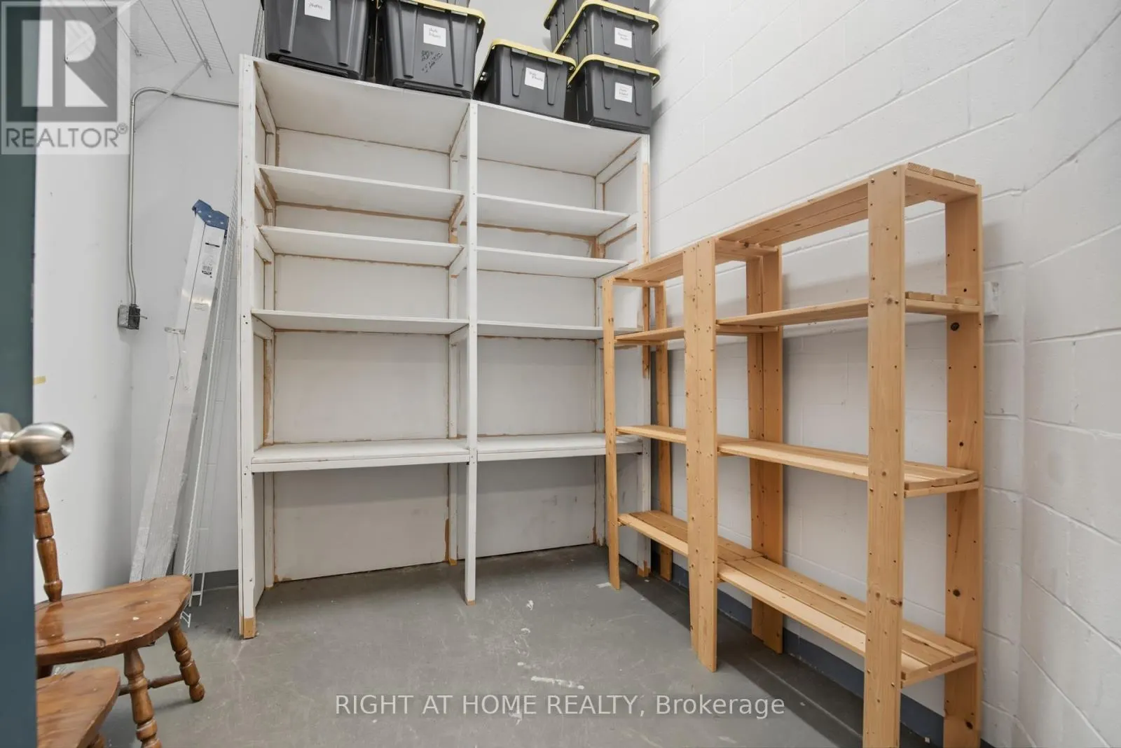 909 - 2155 BURNHAMTHORPE ROAD W