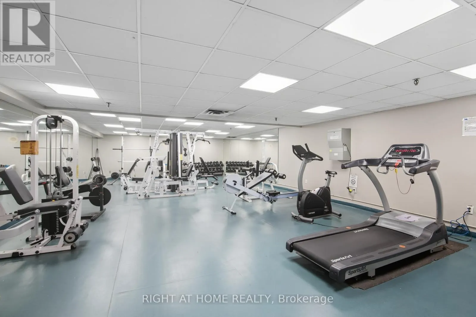 909 - 2155 BURNHAMTHORPE ROAD W