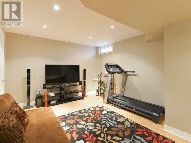 49 PERGOLA WAY