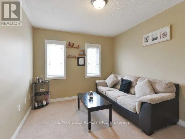 49 PERGOLA WAY