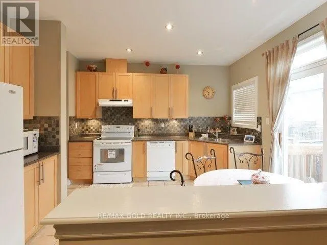 49 PERGOLA WAY