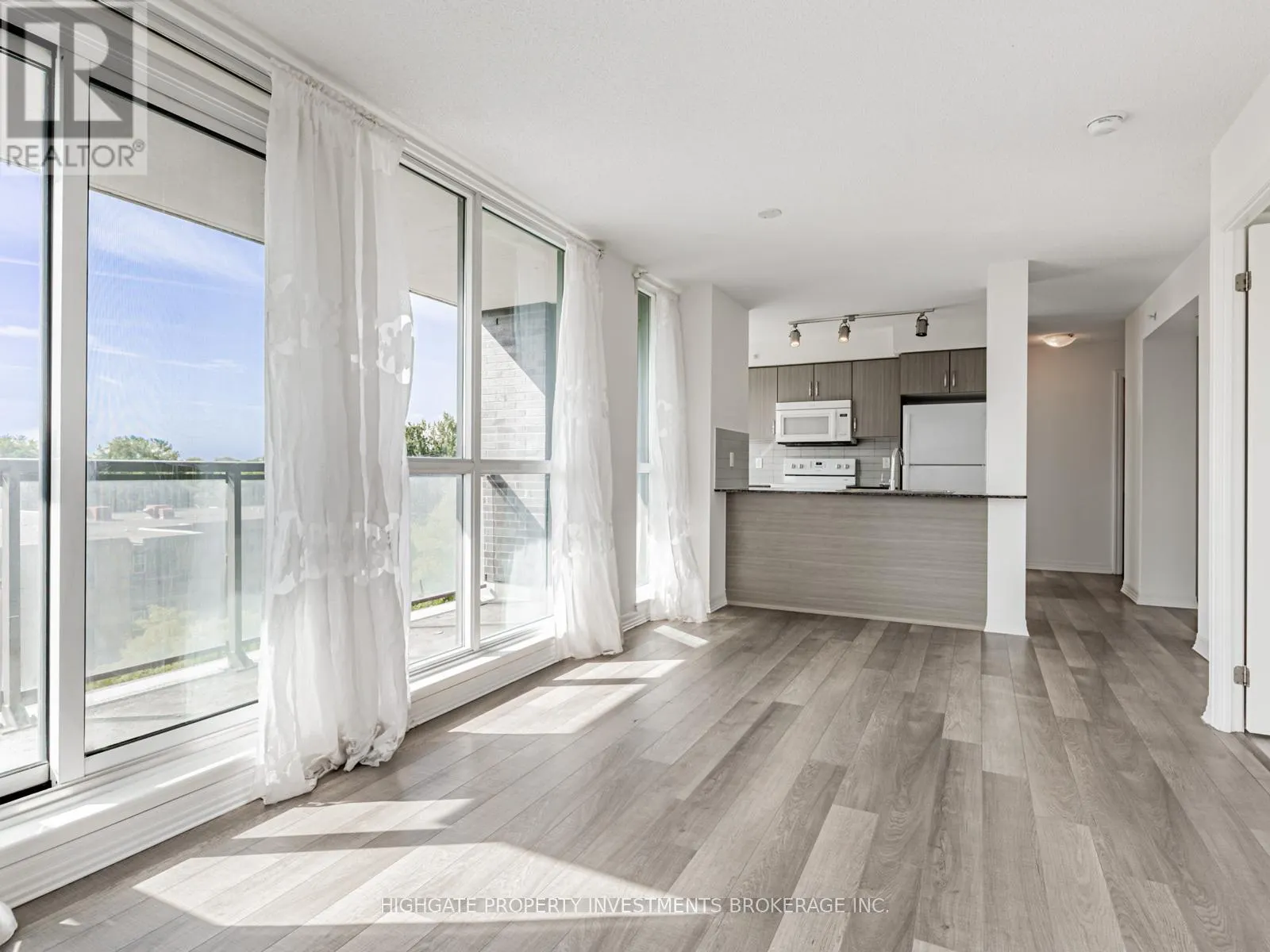 512 - 80 ESTHER LORRIE DRIVE
