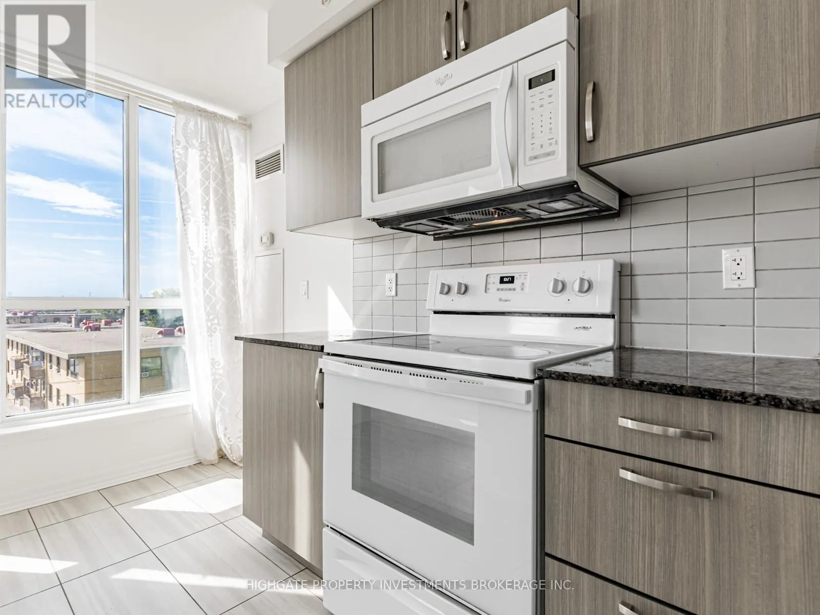 512 - 80 ESTHER LORRIE DRIVE