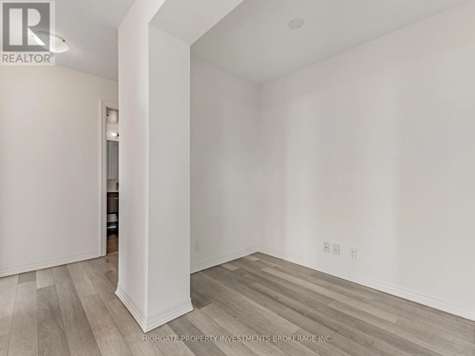512 - 80 ESTHER LORRIE DRIVE