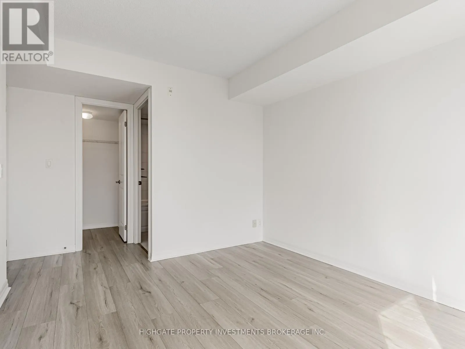 512 - 80 ESTHER LORRIE DRIVE