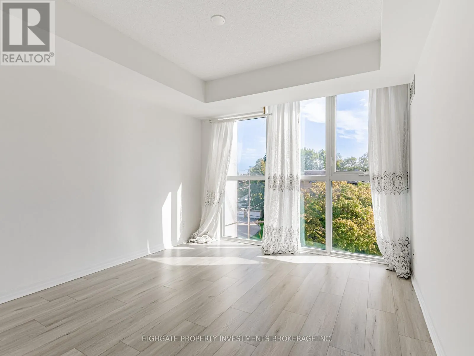 512 - 80 ESTHER LORRIE DRIVE