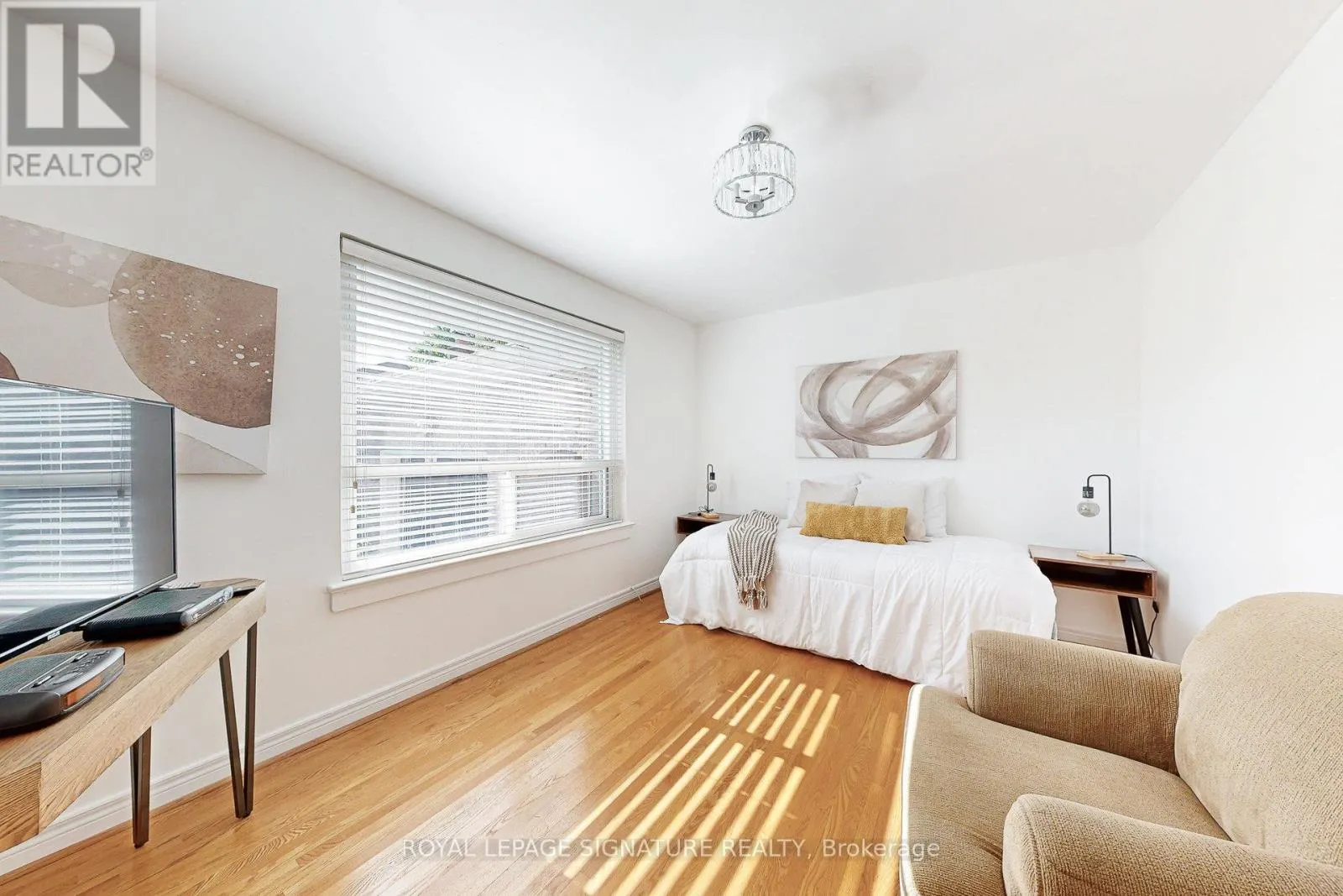 78 LANGHOLM DRIVE