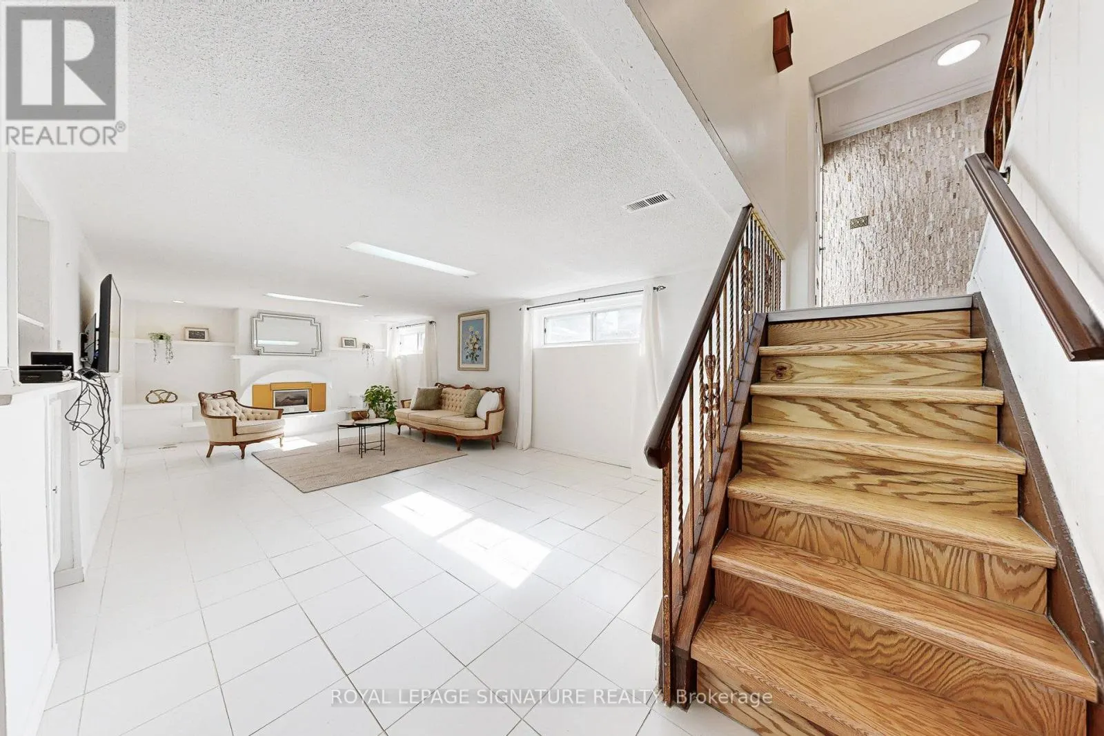 78 LANGHOLM DRIVE