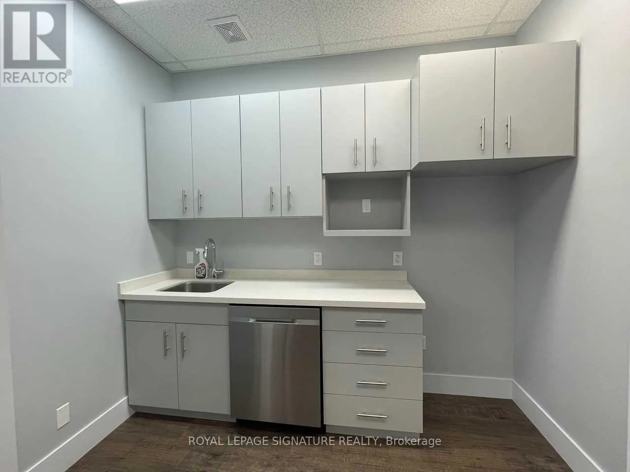 15U #2 - 951 WILSON AVENUE