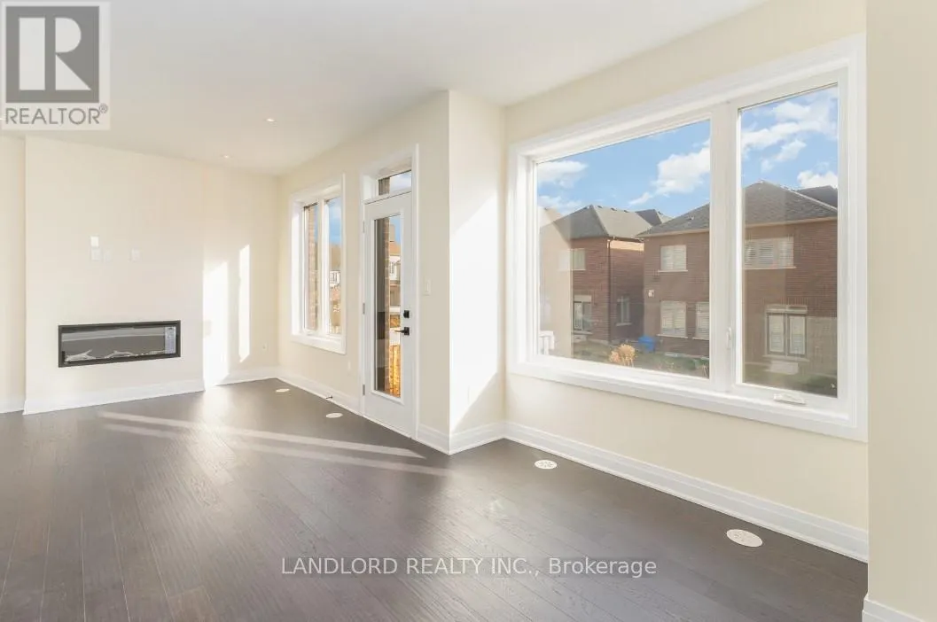 102 SETTLERS ROAD E