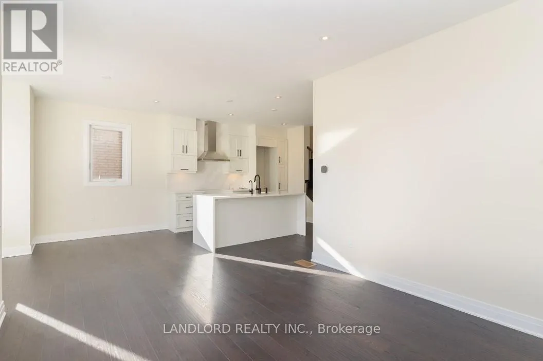 102 SETTLERS ROAD E