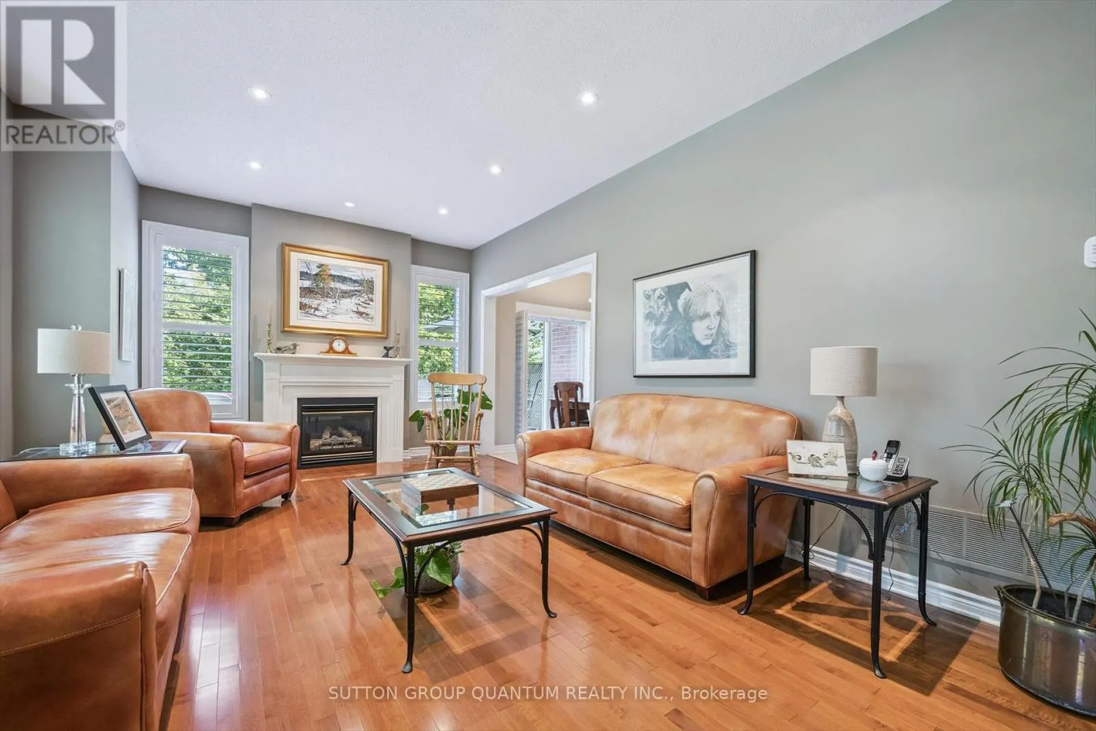 33 - 300 RAVINEVIEW WAY