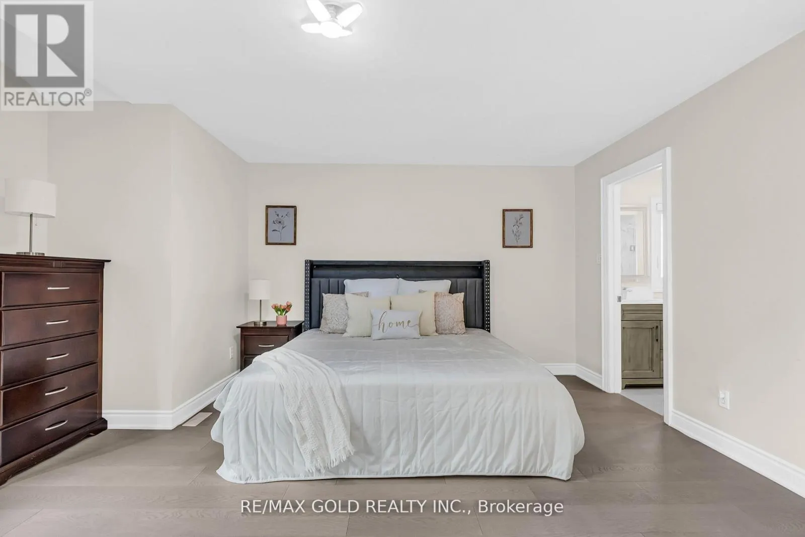 2901 GARDENVIEW CRESCENT