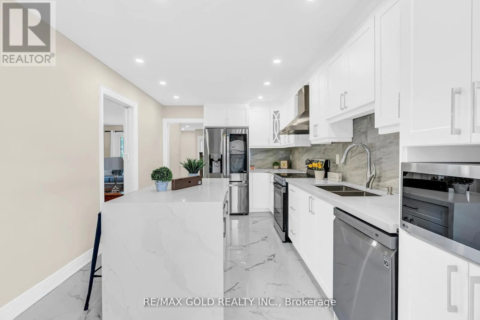 2901 GARDENVIEW CRESCENT