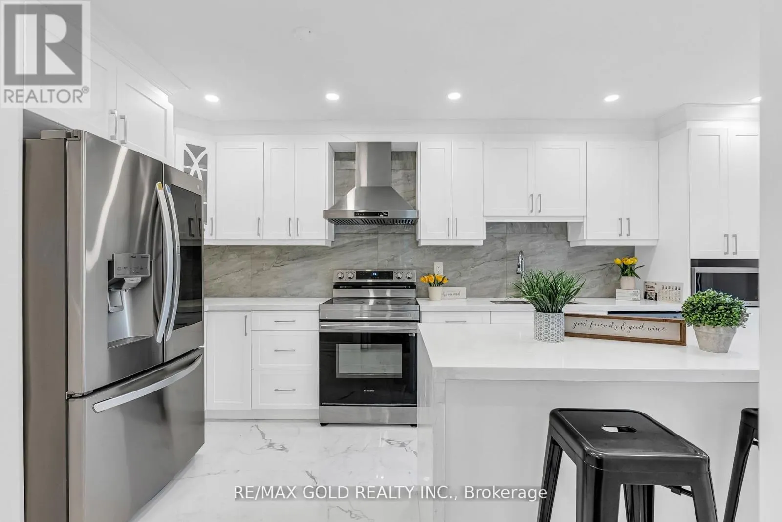 2901 GARDENVIEW CRESCENT