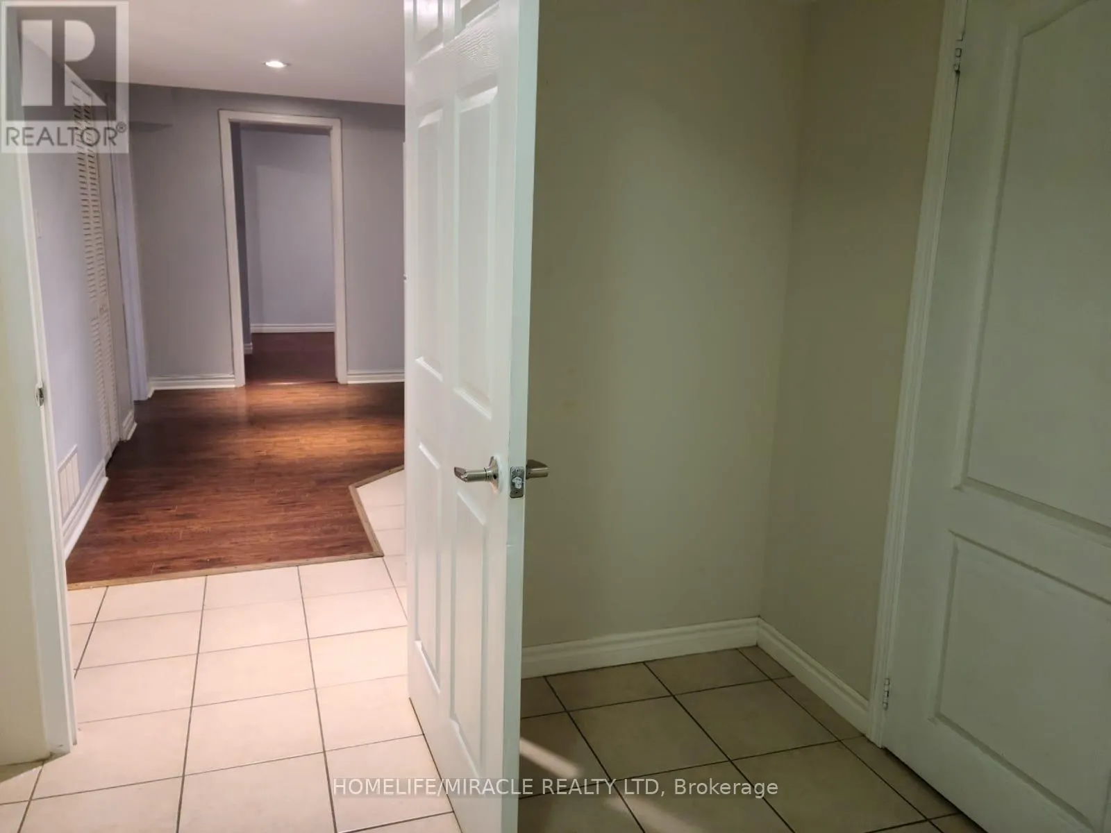 11 HEATHBROOK AVENUE