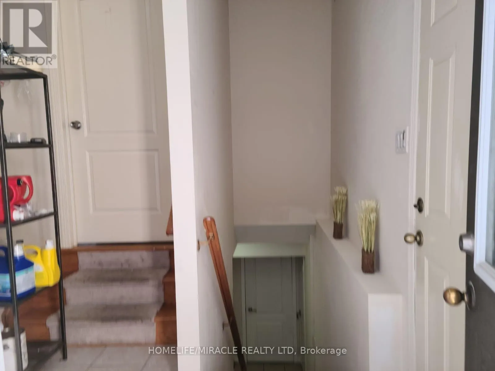 11 HEATHBROOK AVENUE