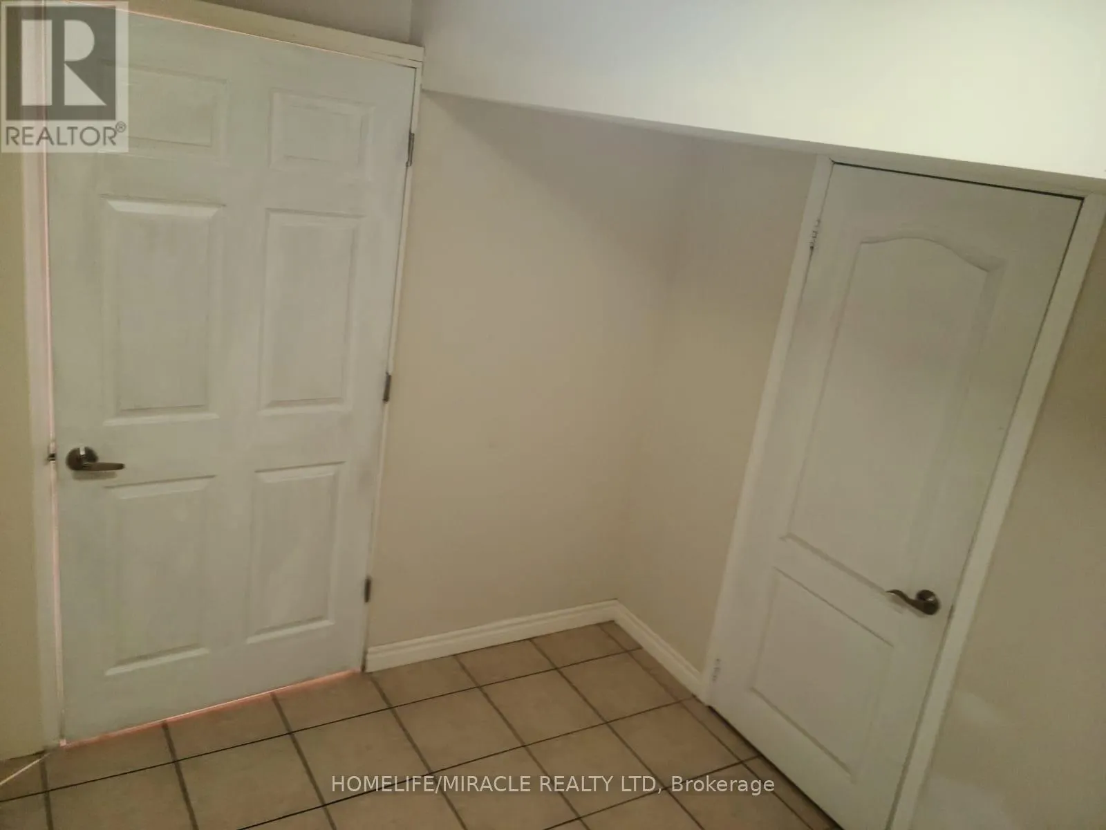 11 HEATHBROOK AVENUE