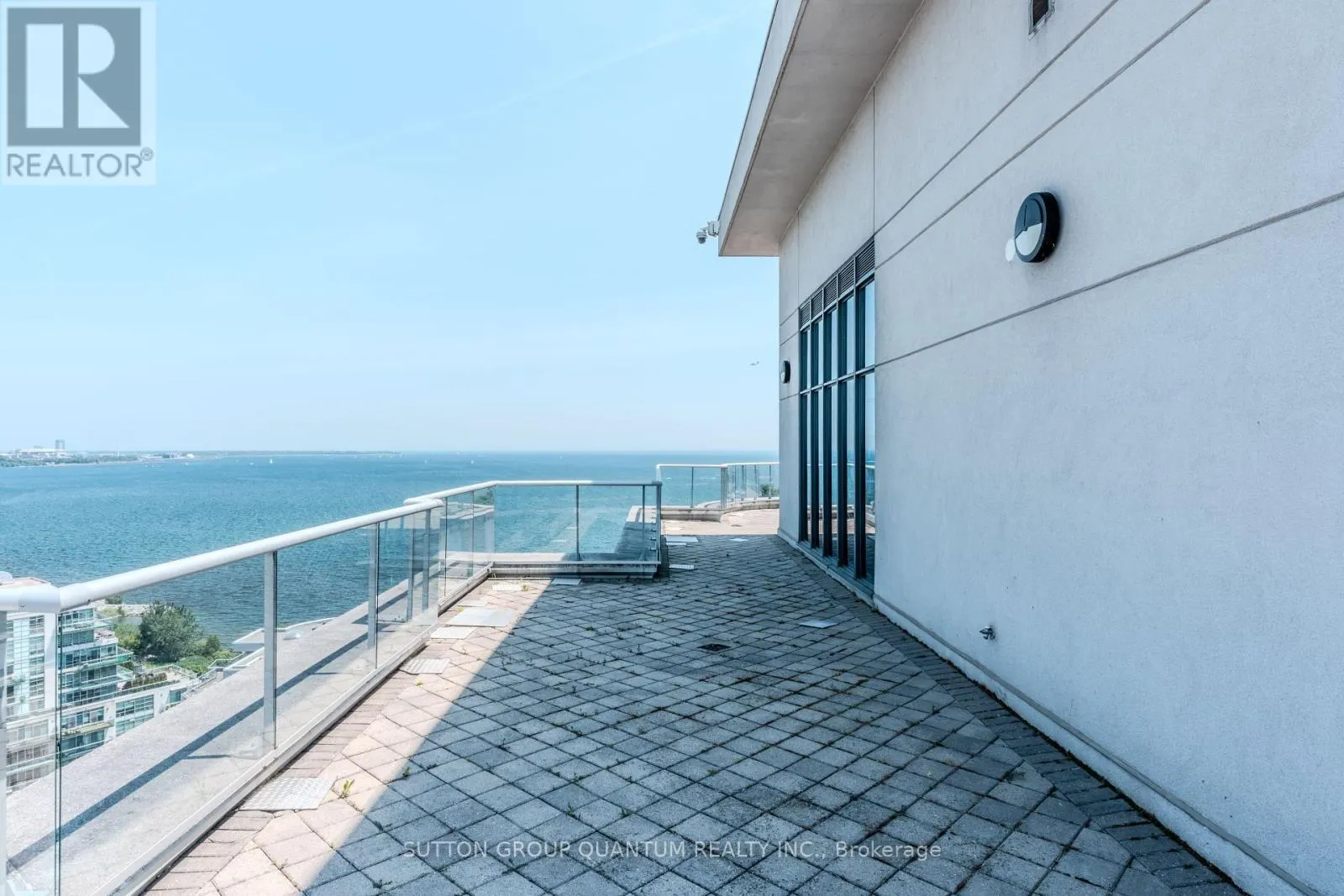 706 - 2087 LAKE SHORE BOULEVARD W