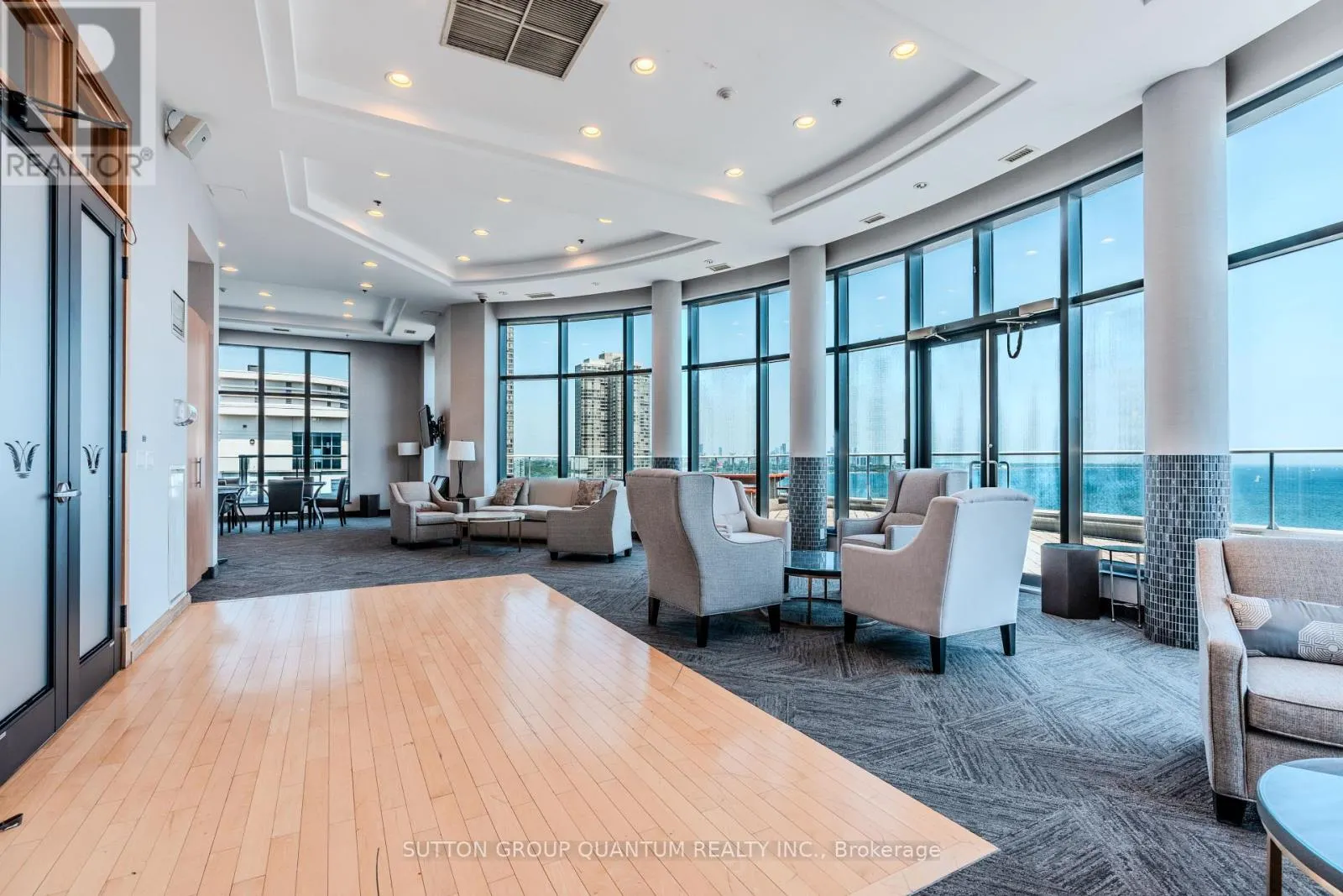 706 - 2087 LAKE SHORE BOULEVARD W
