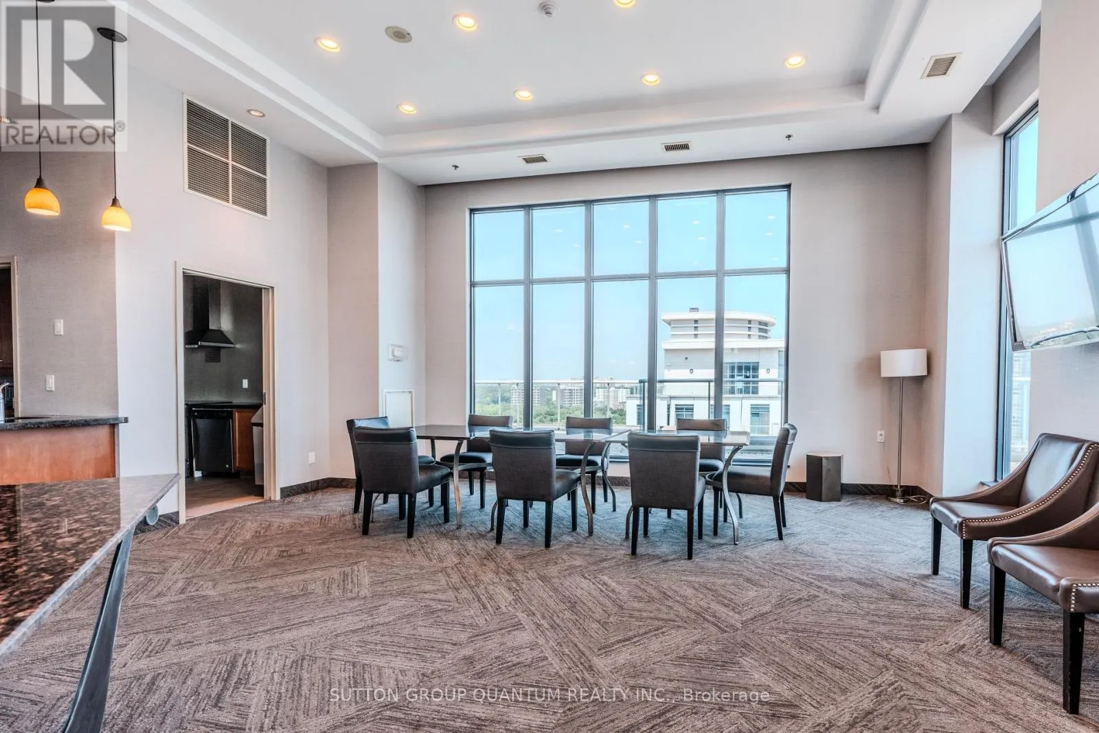 706 - 2087 LAKE SHORE BOULEVARD W