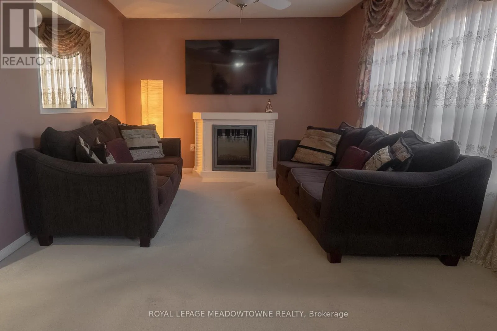 47 EARL GREY CRESCENT