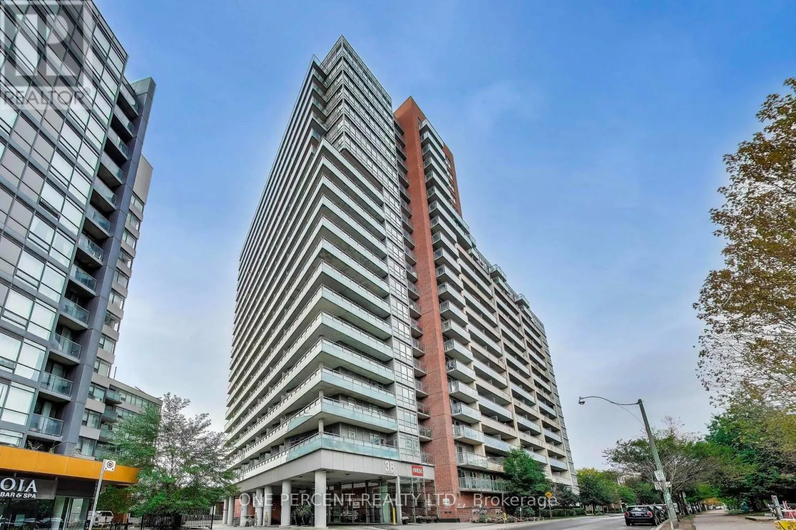 723 - 38 JOE SHUSTER WAY