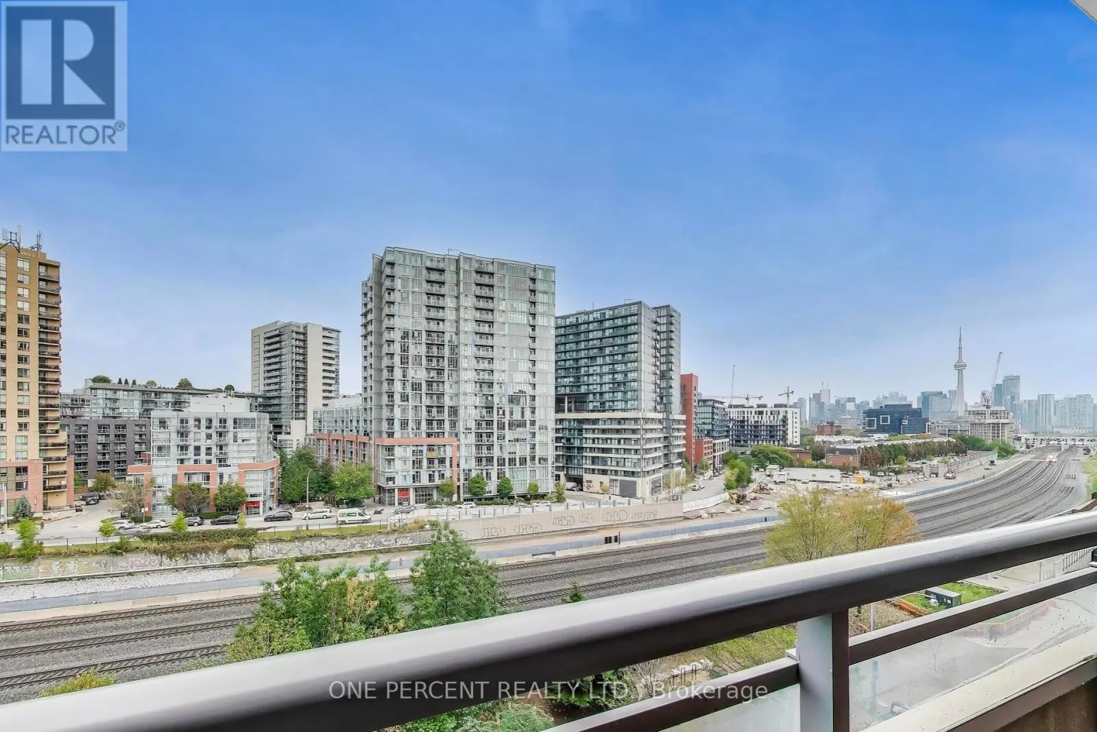 723 - 38 JOE SHUSTER WAY