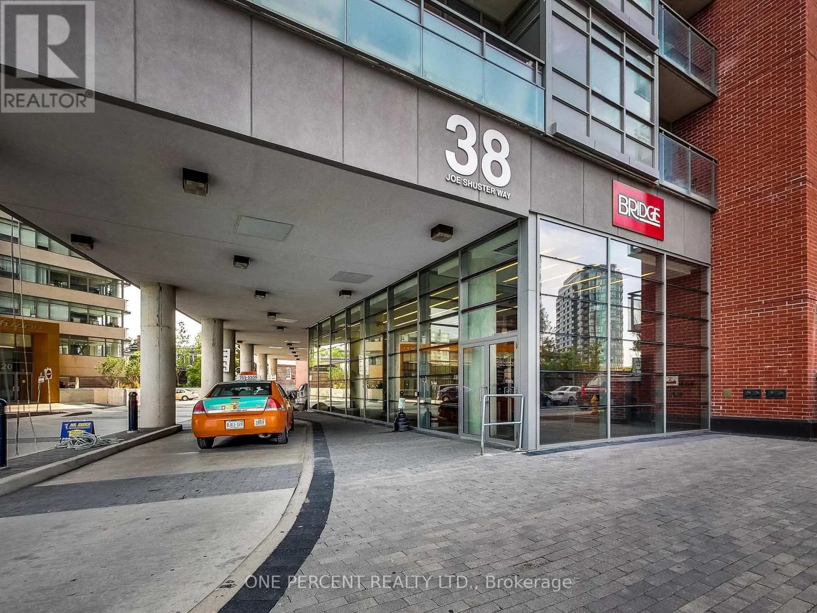 723 - 38 JOE SHUSTER WAY