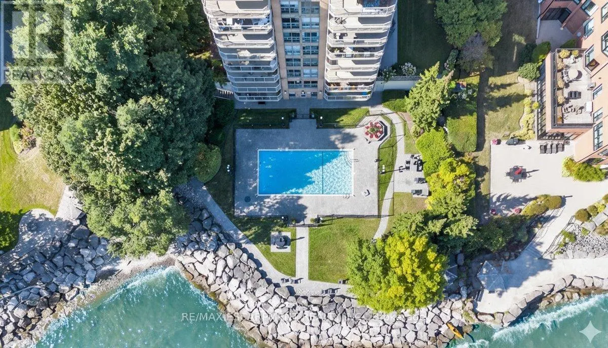 203 - 2210 LAKESHORE ROAD