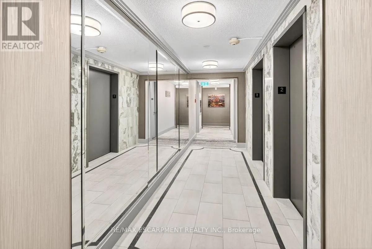 203 - 2210 LAKESHORE ROAD