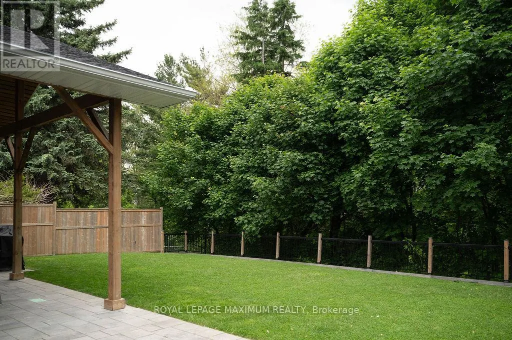 76 LANGHOLM DRIVE