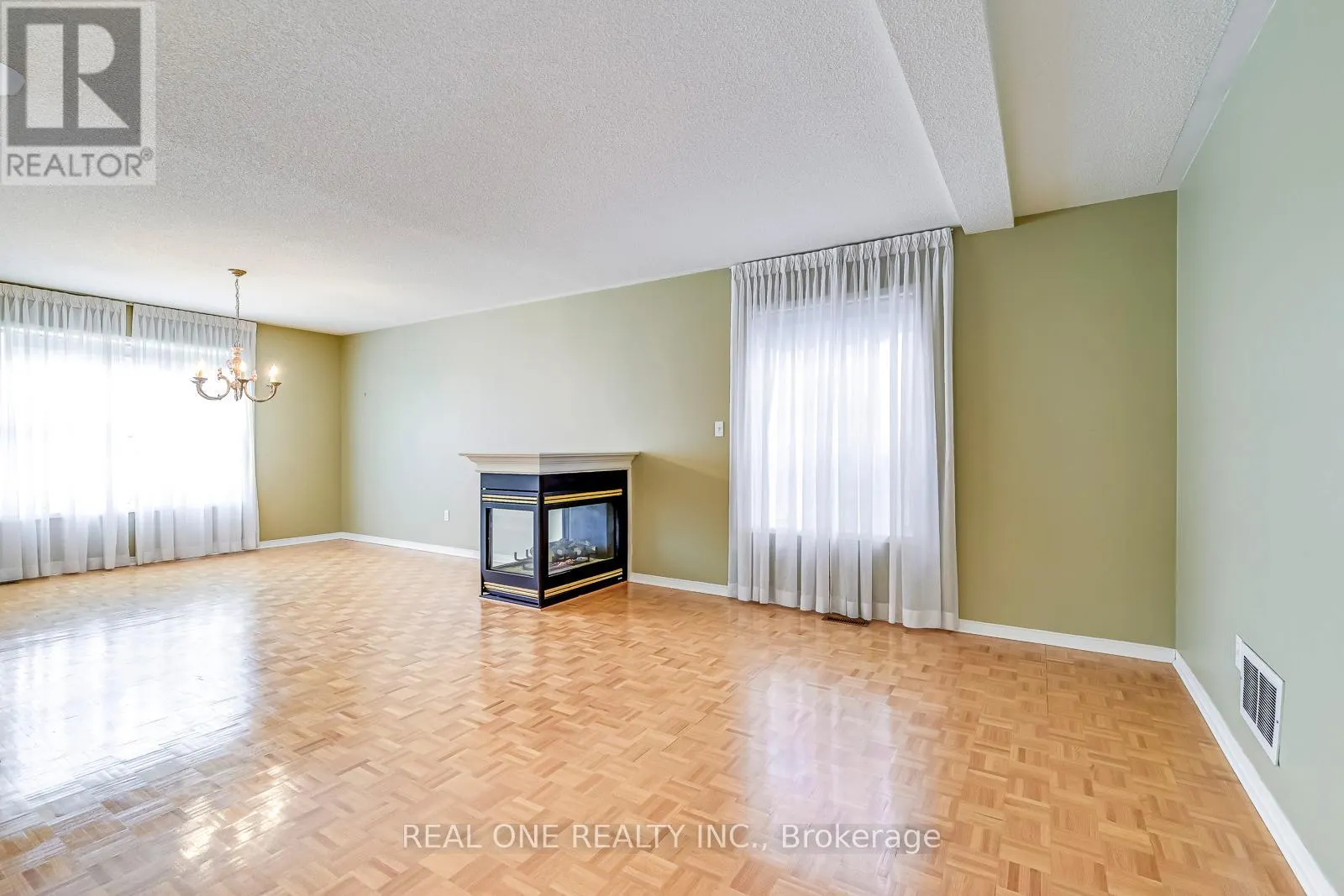 3857 RIDGEPOINT WAY