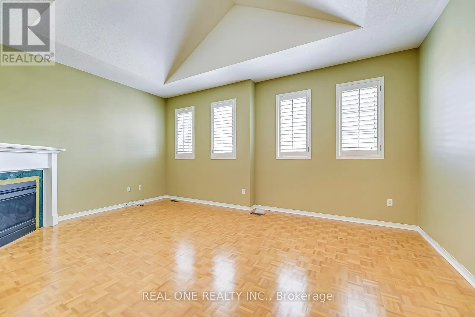 3857 RIDGEPOINT WAY