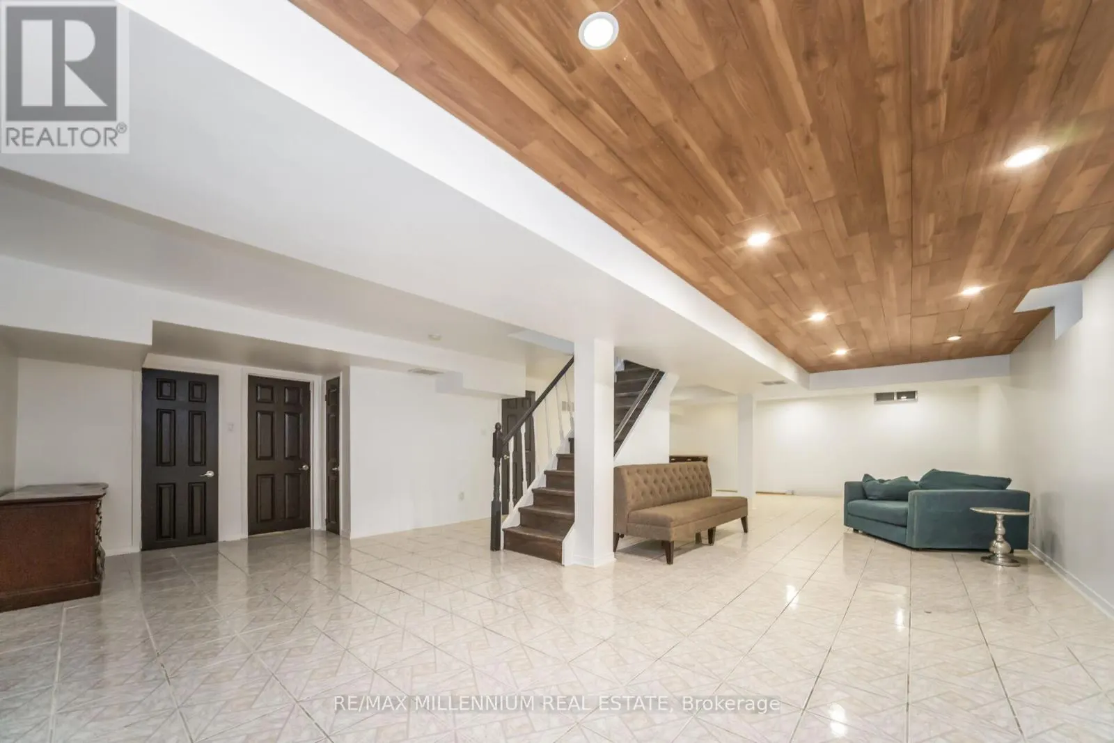 6881 FOREST PARK DRIVE