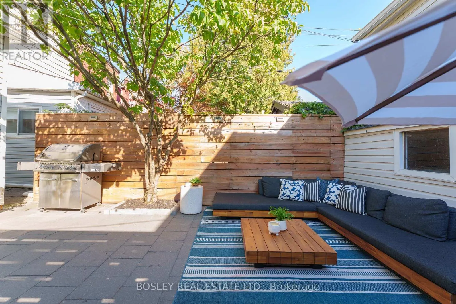 299 MARIA STREET