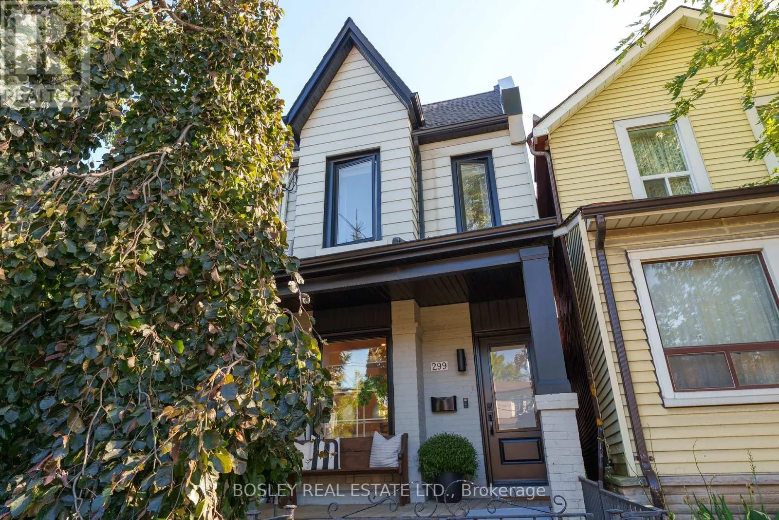 299 MARIA STREET