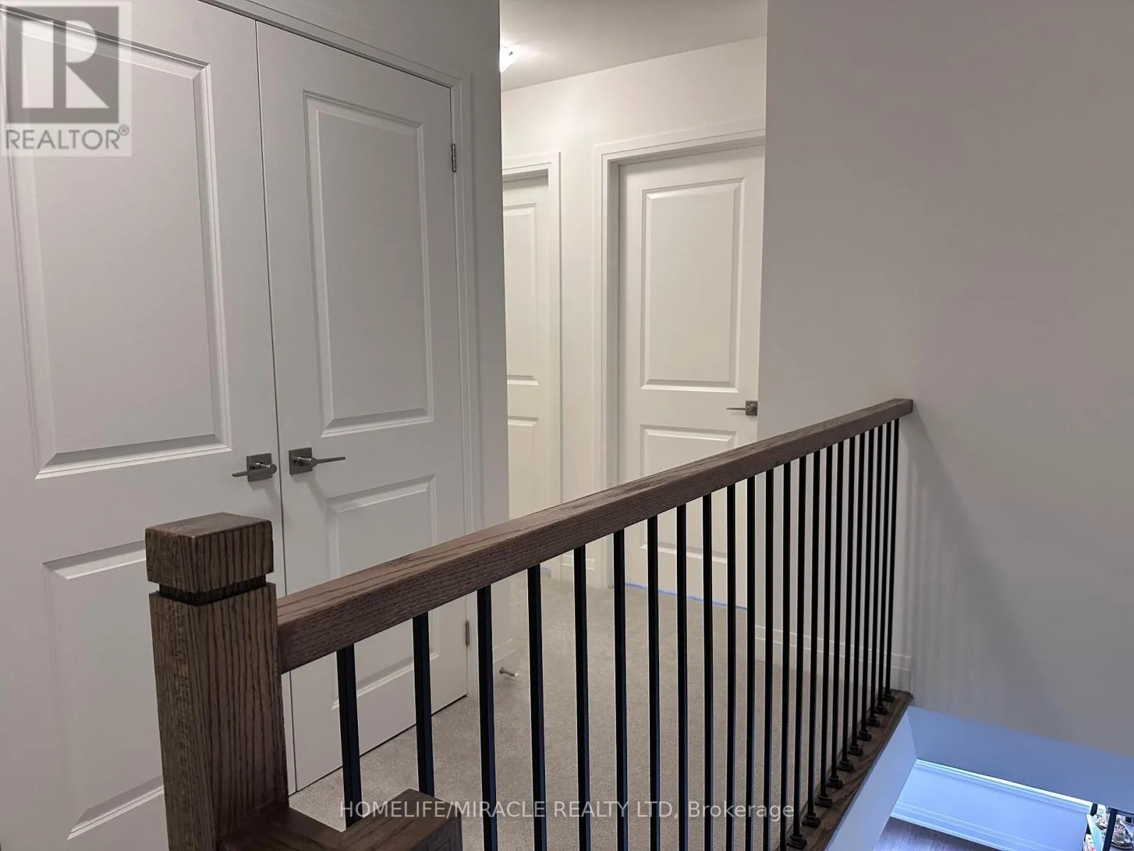 9 BRIAR COURT