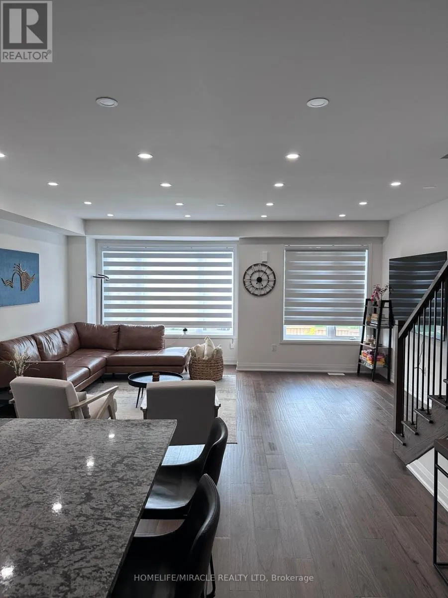 9 BRIAR COURT